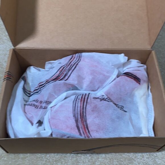 Women’s Red Suede High Heels with Gold Heels Size 7 - Picture 8 of 9